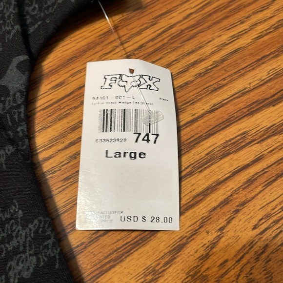 NWT Fox Tunic like shirt - size L - Picture 4 of 5